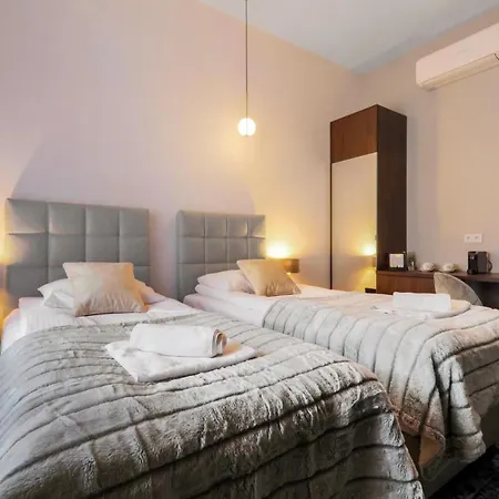 Aparthotel Cracovia Residence-3